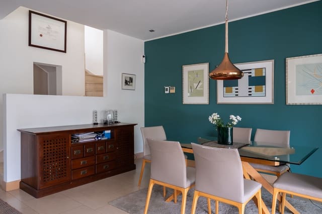 3 makuuhuone Omakotitalo myytävänä paikassa La Capellanía - El Higuerón, Benalmádena mukana uima-altaan - 799 000 € (Ref: 9539613)