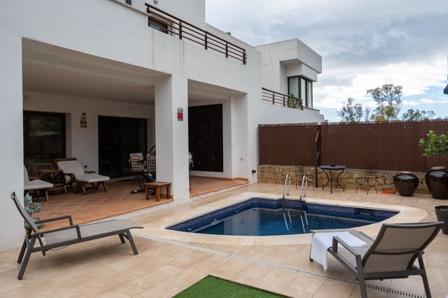 3 Zimmer Haus zu verkaufen in La Capellanía - El Higuerón, Benalmádena mit Pool - 799.000 € (Ref: 9539613)