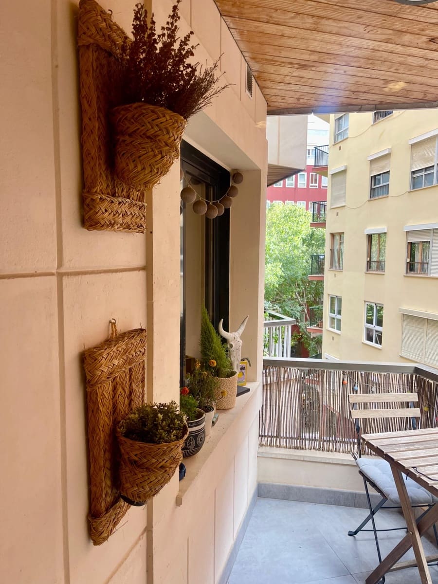 Appartement de 2 chambres à louer à Palma de Mallorca - 2 500 € (Ref: 9542015)