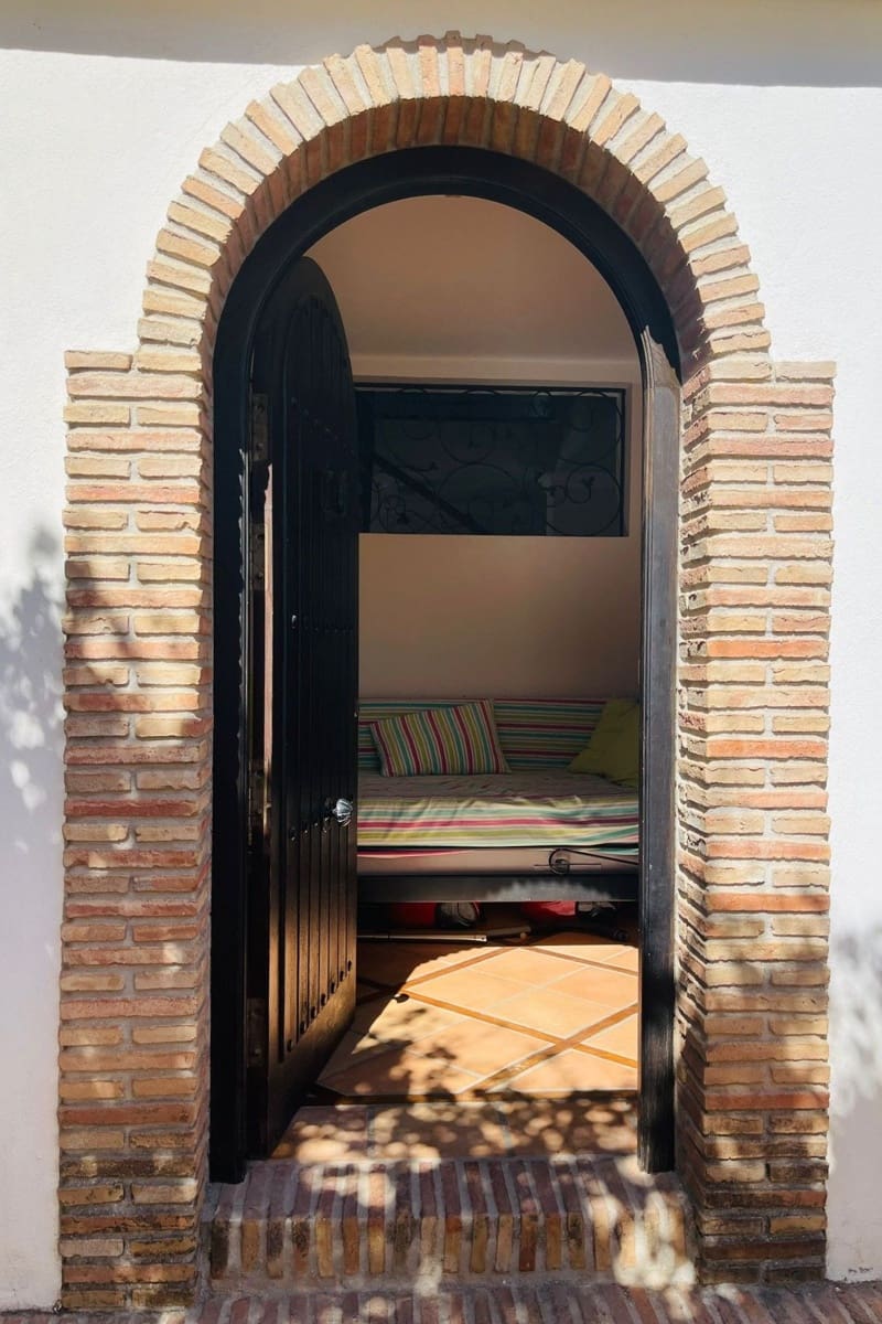 6 sovrum Semi-fristående Villa till salu i Fuengirola med pool - 850 000 € (Ref: 9547247)