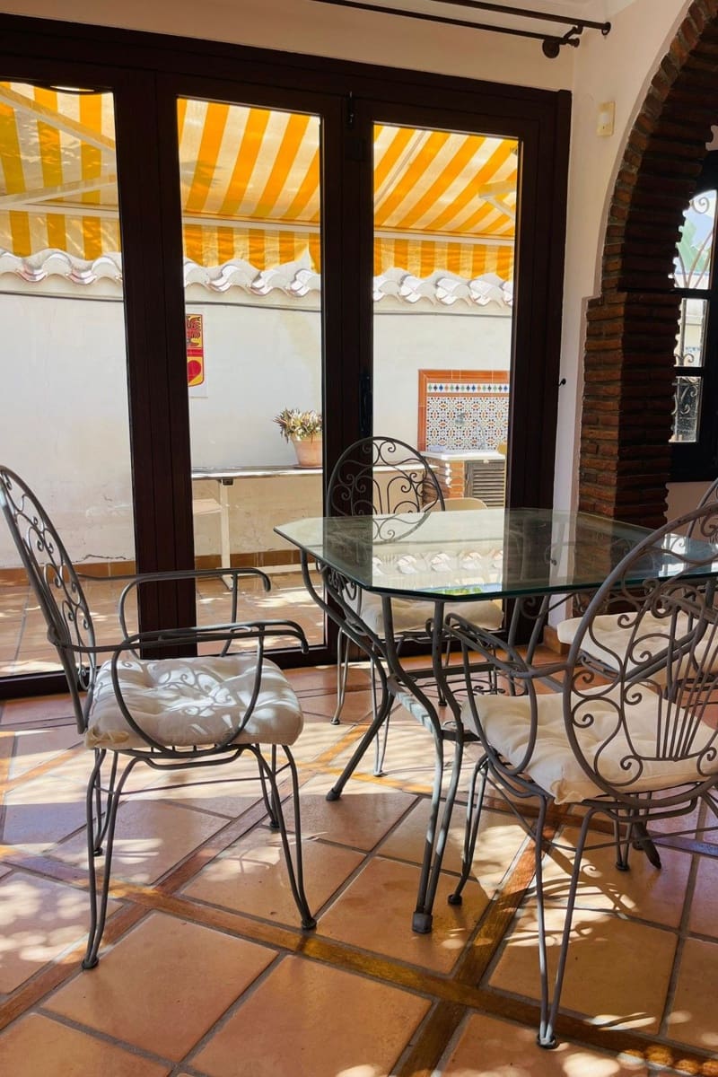 6 sovrum Semi-fristående Villa till salu i Fuengirola med pool - 850 000 € (Ref: 9547247)