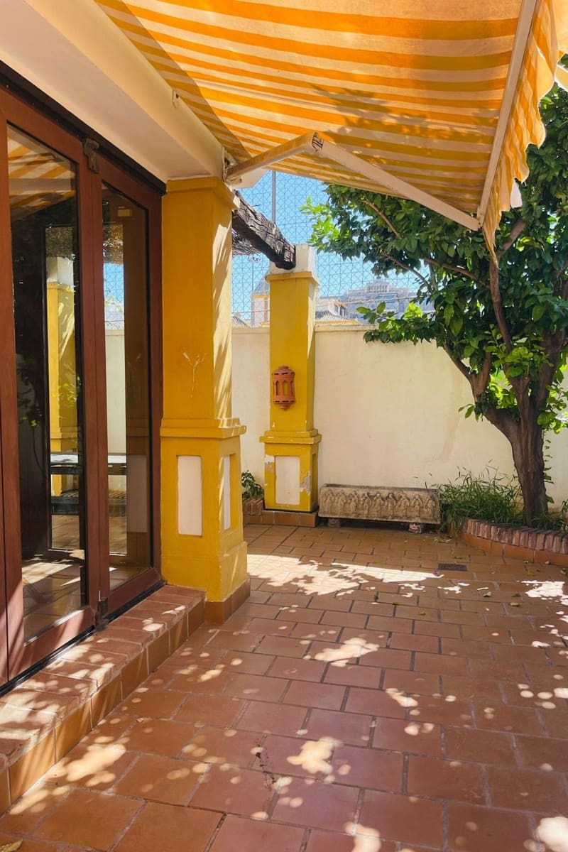 6 sovrum Semi-fristående Villa till salu i Fuengirola med pool - 850 000 € (Ref: 9547247)