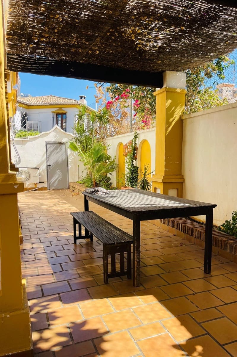 6 sovrum Semi-fristående Villa till salu i Fuengirola med pool - 850 000 € (Ref: 9547247)