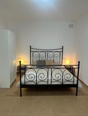 Hotel til leje i Miraflores del Palo, Málaga by med swimmingpool - € 10.000 (Ref: 9547578)