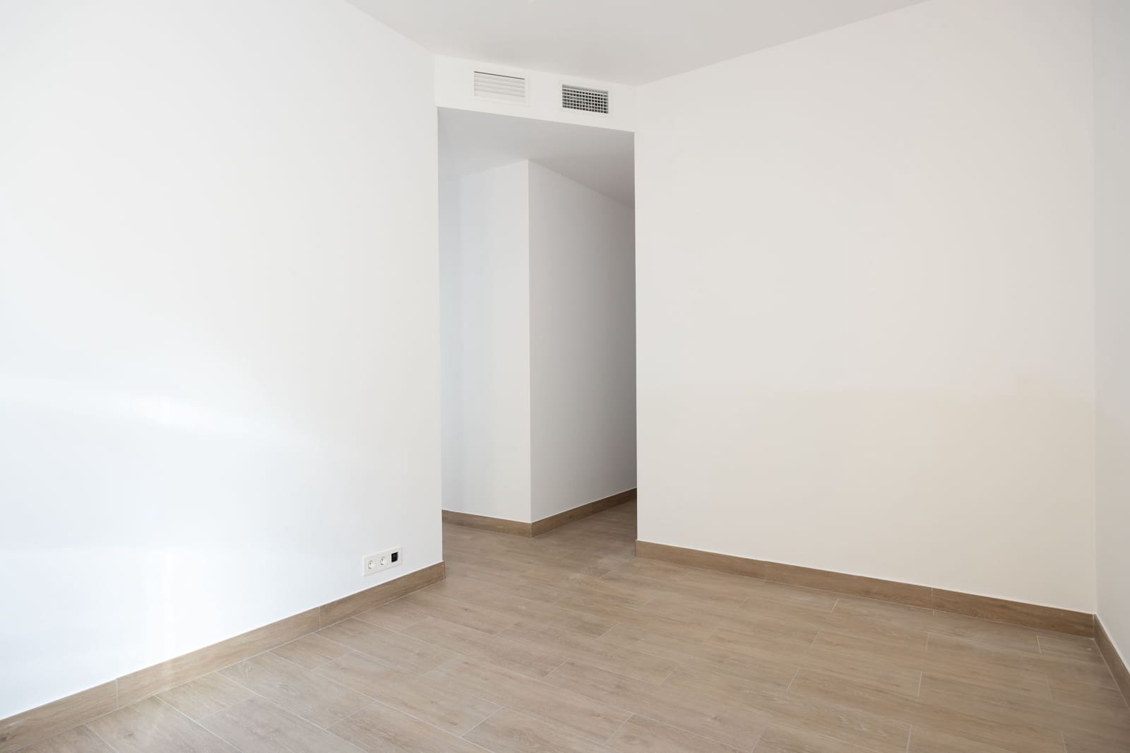 6 soverom Hus til salgs i Malaga by - € 569 000 (Ref: 9569078)