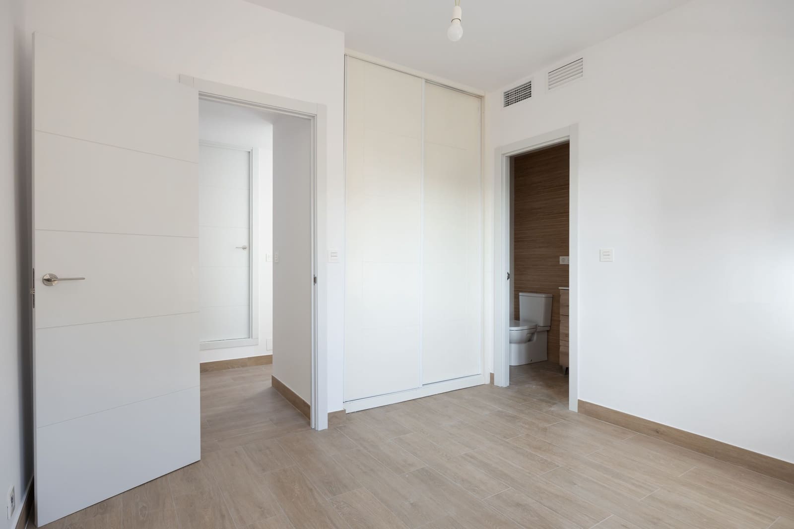 6 soverom Hus til salgs i Malaga by - € 569 000 (Ref: 9569078)