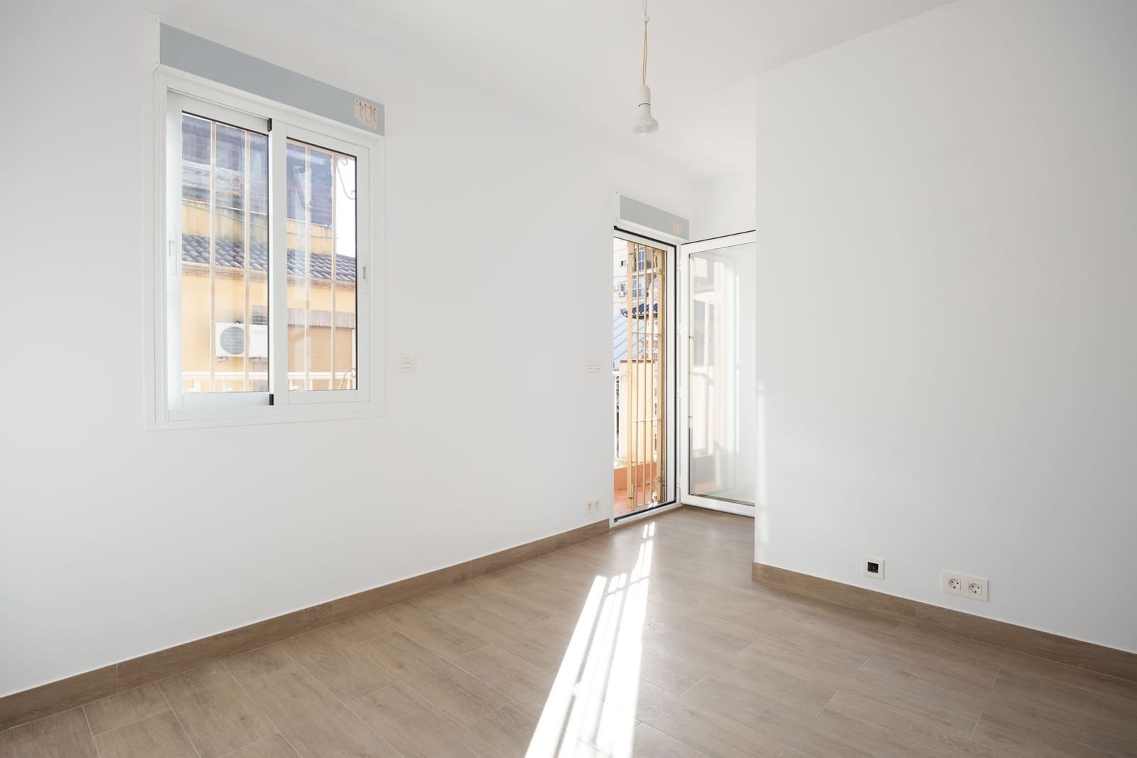 6 soverom Hus til salgs i Malaga by - € 569 000 (Ref: 9569078)