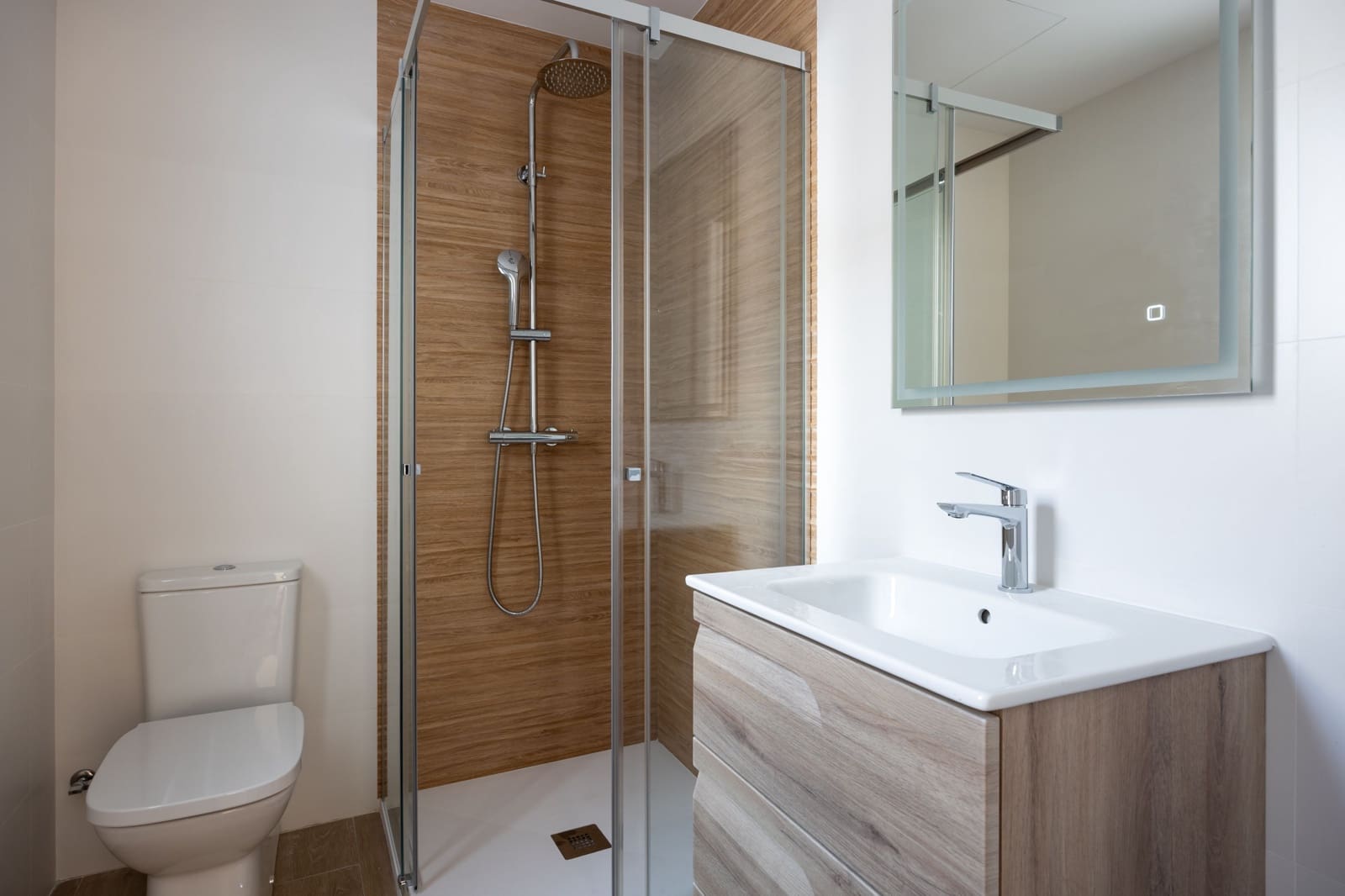 6 soverom Hus til salgs i Malaga by - € 569 000 (Ref: 9569078)