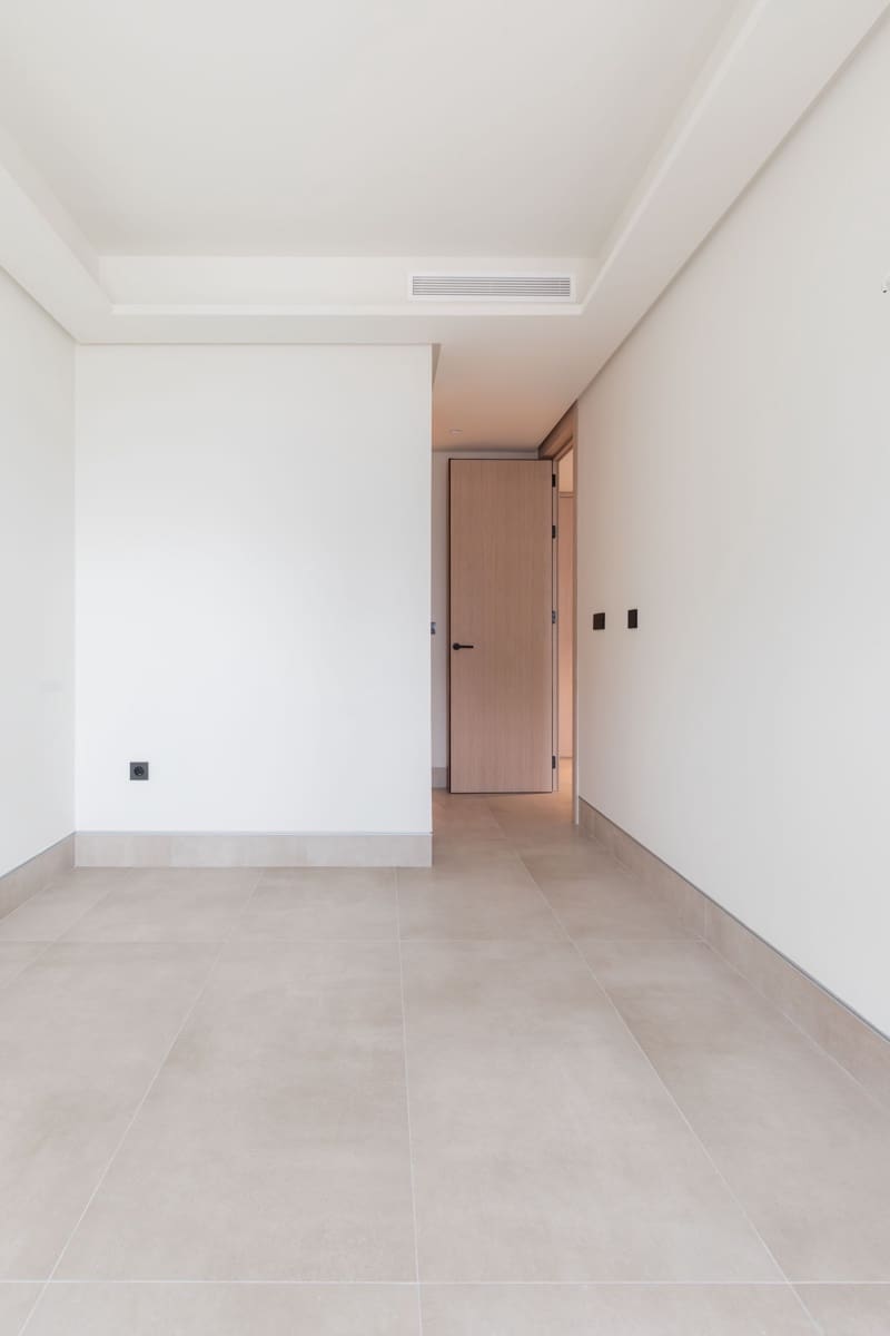 3 bedroom Apartment for rent in Malaga city with pool - € 5,500 (Ref: 9569079)