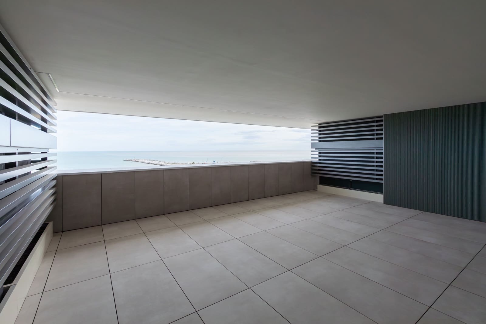 3 bedroom Apartment for rent in Malaga city with pool - € 5,500 (Ref: 9569079)