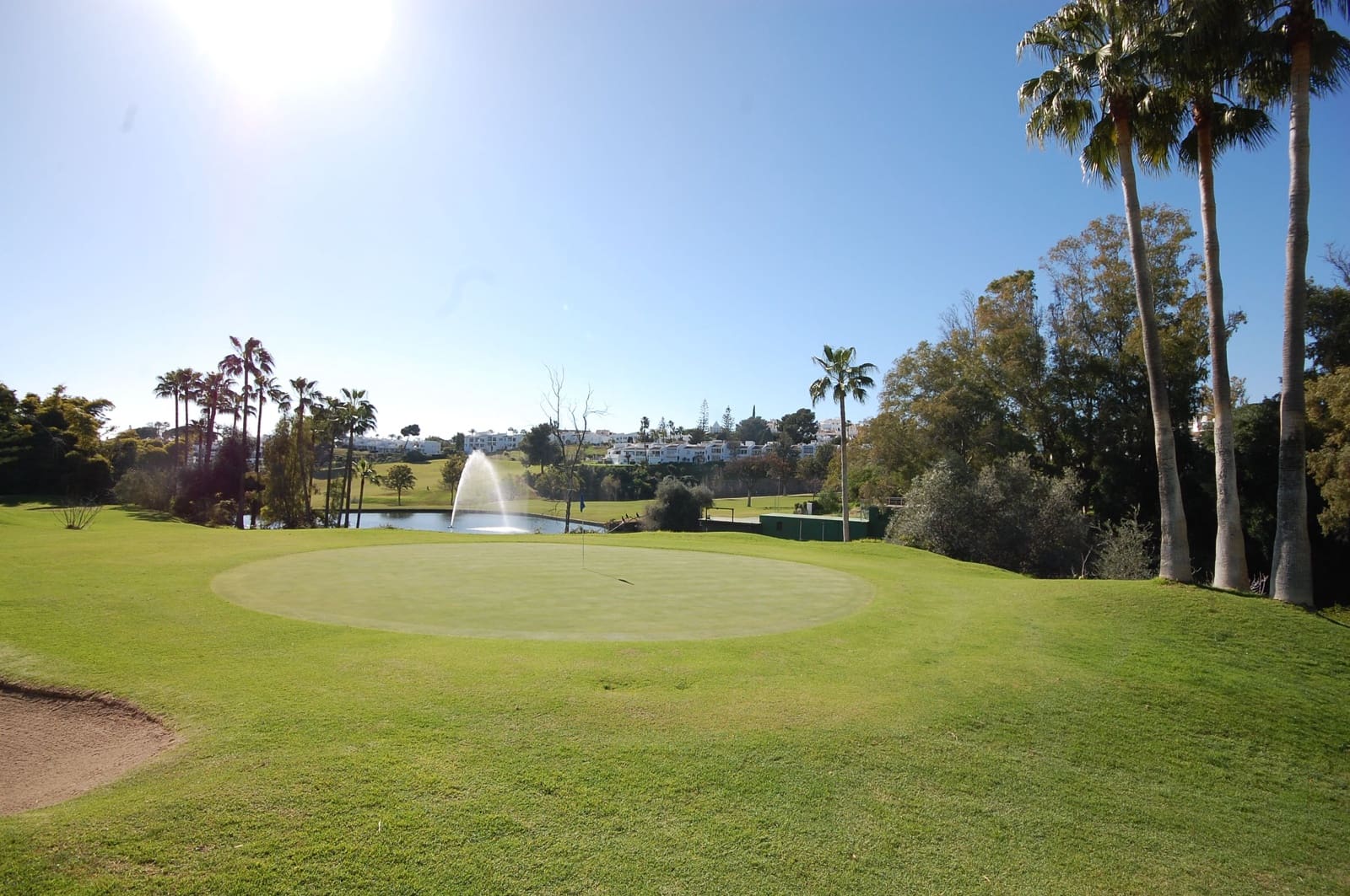 Casa en Estepona en venta con piscina - 1.700.000 € (Ref: 9569080)