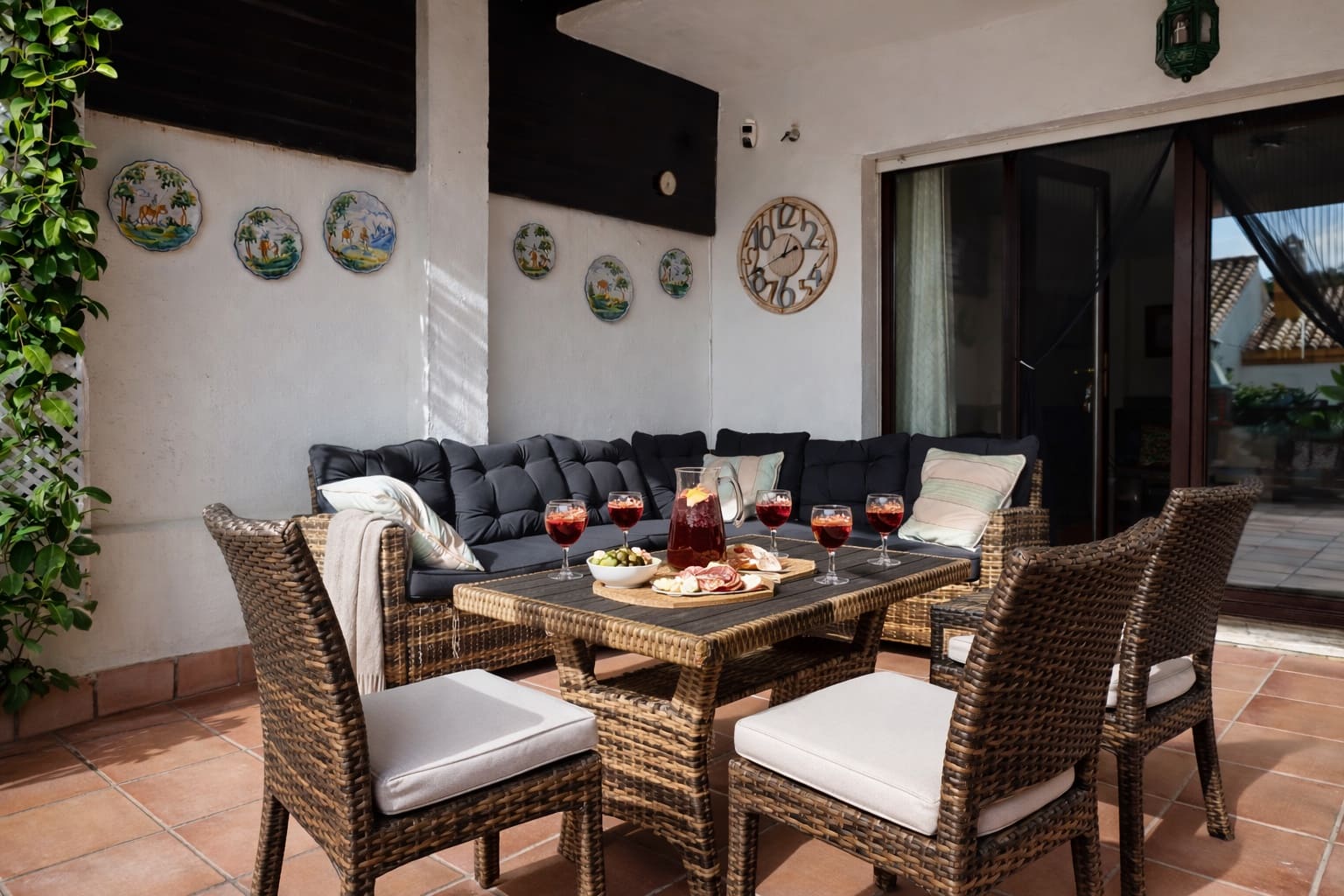 4 sovrum Hus till salu i Manilva med pool - 549 900 € (Ref: 9571939)