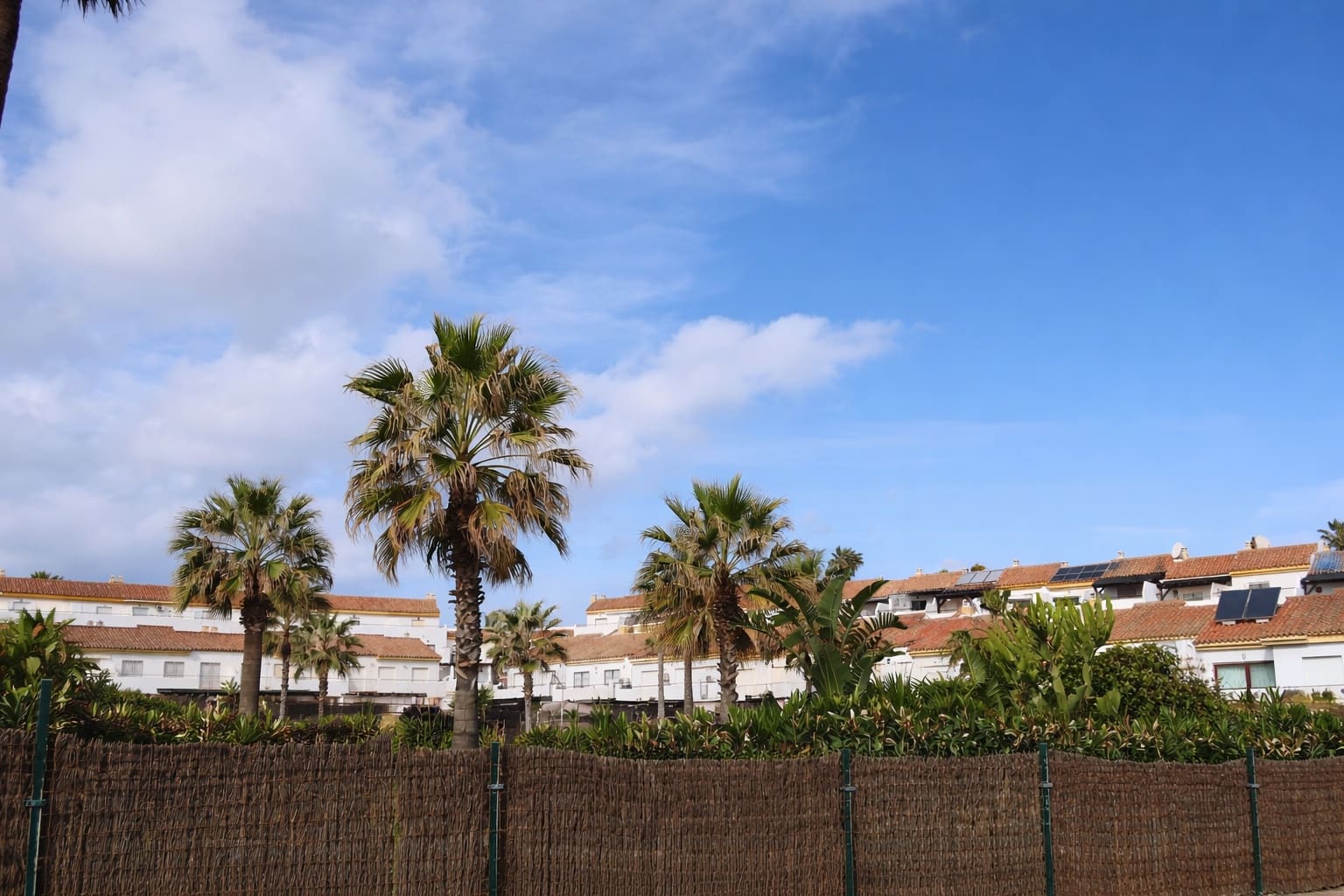 4 sovrum Hus till salu i Manilva med pool - 549 900 € (Ref: 9571939)