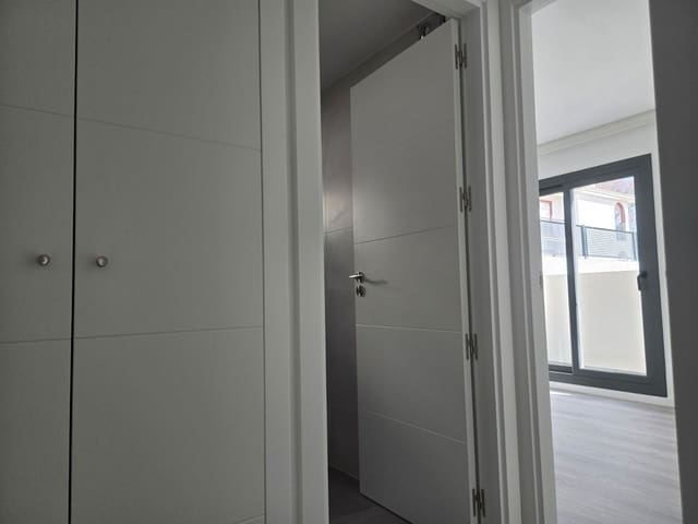 2 soverom Leilighet til salgs i Arroyo de la Miel, Benalmádena med svømmebasseng - € 339 995 (Ref: 9572136)