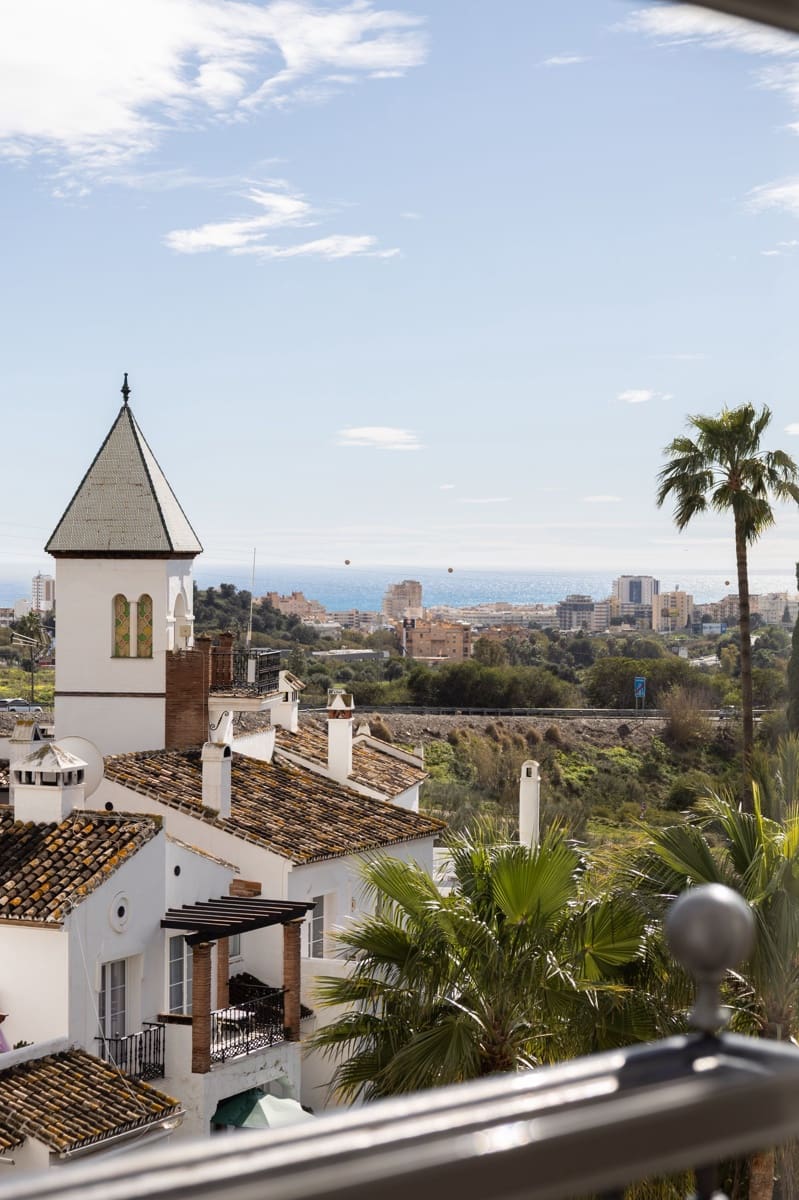 2 sypialnia Penthouse na sprzedaż w Mijas z basenem - 350 000 € (Ref: 9583515)