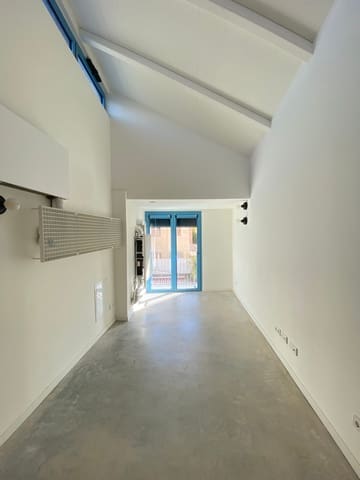 Appartement de 1 chambre à louer à El Terreno, Palma de Mallorca avec piscine - 1 900 € (Ref: 9585011)