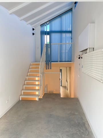 Appartement de 1 chambre à louer à El Terreno, Palma de Mallorca avec piscine - 1 900 € (Ref: 9585011)