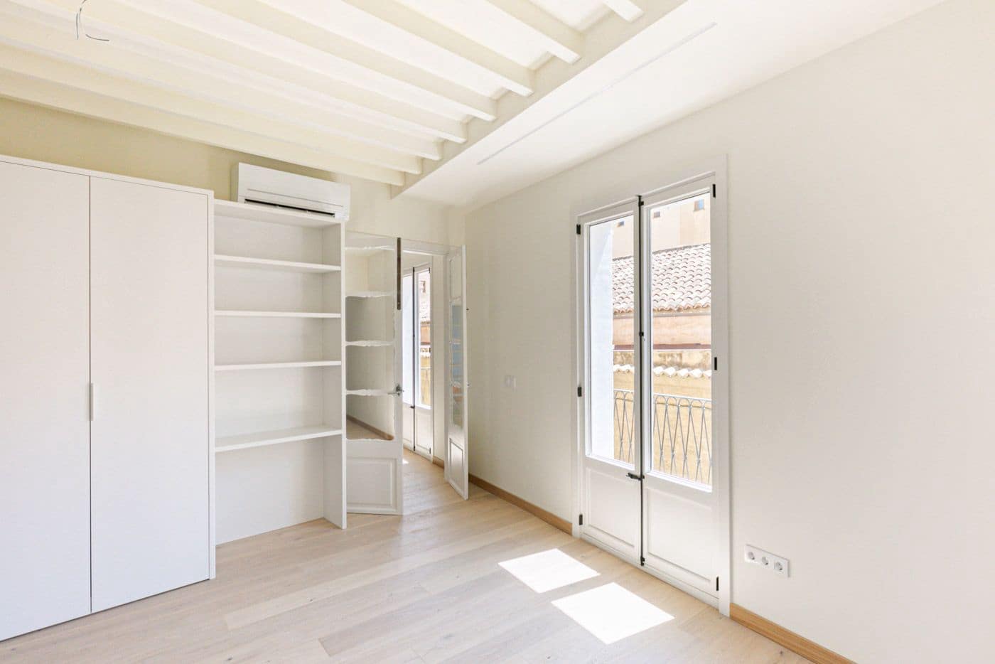 2 soveværelse Lejlighed til leje i Palma de Mallorca - € 5.000 (Ref: 9592207)