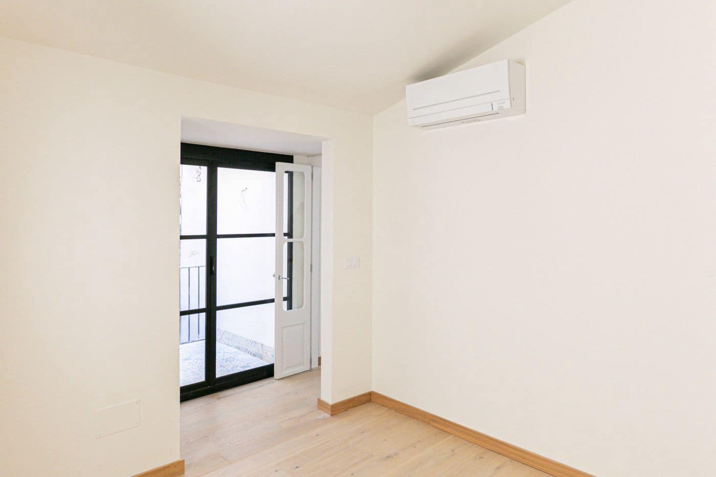 2 soveværelse Lejlighed til leje i Palma de Mallorca - € 5.000 (Ref: 9592207)