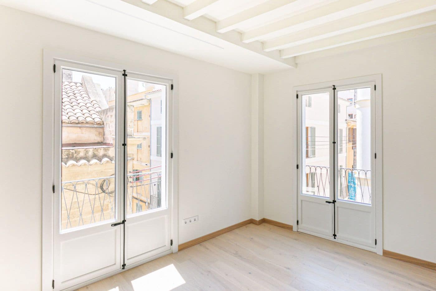 2 soveværelse Lejlighed til leje i Palma de Mallorca - € 5.000 (Ref: 9592207)