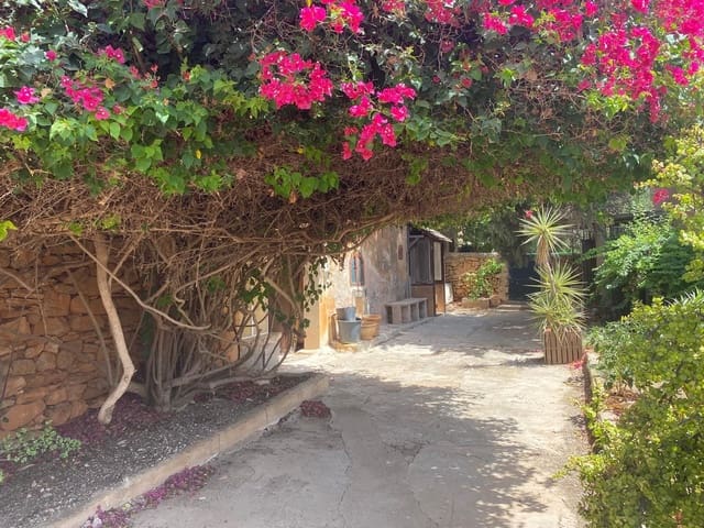 3 bedroom Townhouse for sale in Ses Salines - € 445,000 (Ref: 9598107)