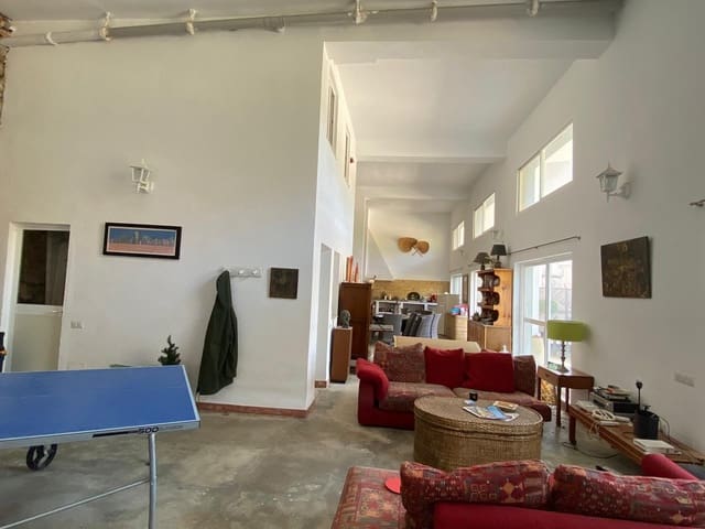 Casa de 5 habitaciones en Ojen en venta - 595.000 € (Ref: 9602375)