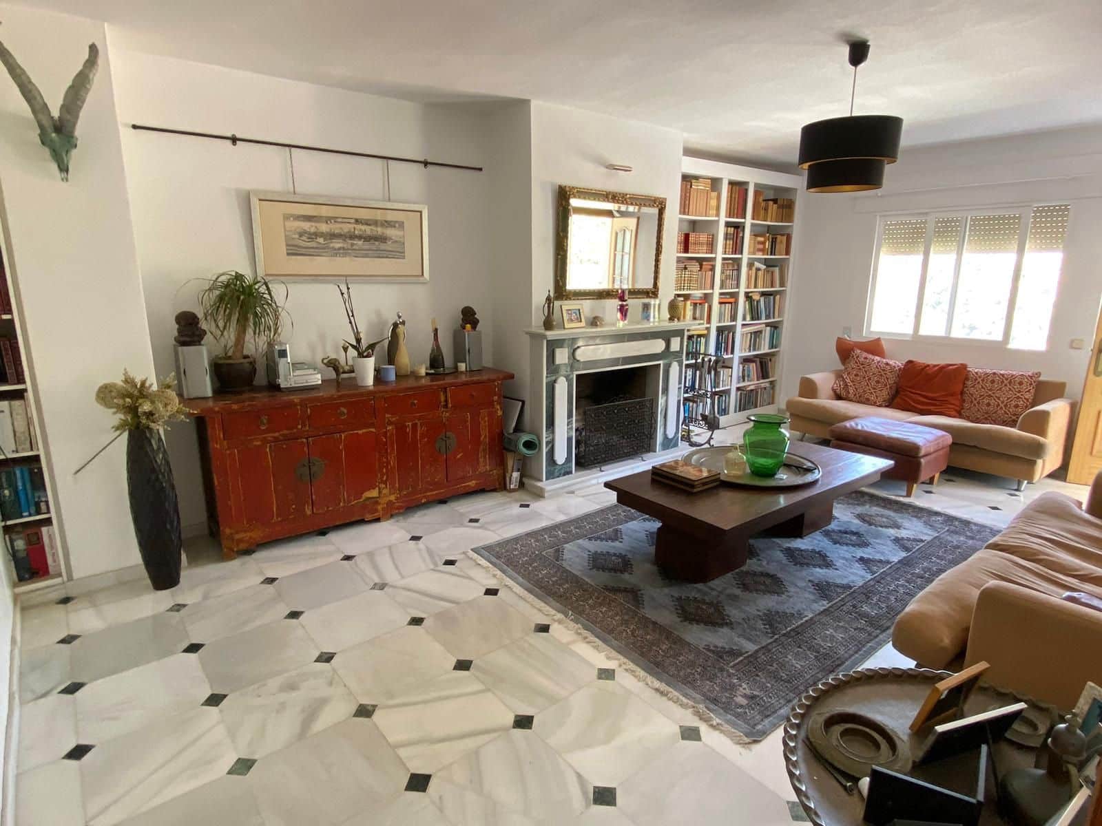 Casa de 5 habitaciones en Ojen en venta - 595.000 € (Ref: 9602375)