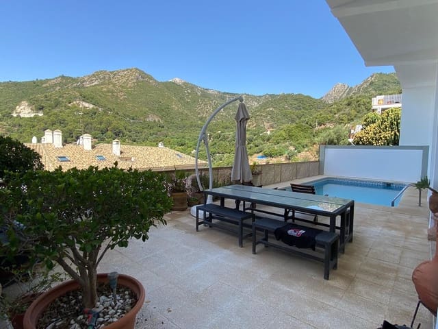 Casa de 5 habitaciones en Ojen en venta - 595.000 € (Ref: 9602375)