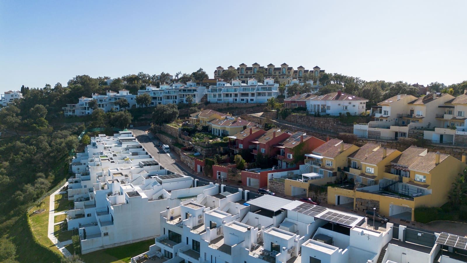 4 slaapkamer Huis te koop in Marbella met zwembad - € 850.000 (Ref: 9606607)