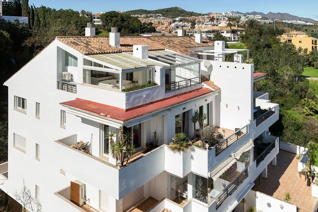 3 makuuhuone Huoneisto myytävänä paikassa Mijas Costa mukana uima-altaan - 495 000 € (Ref: 9609946)