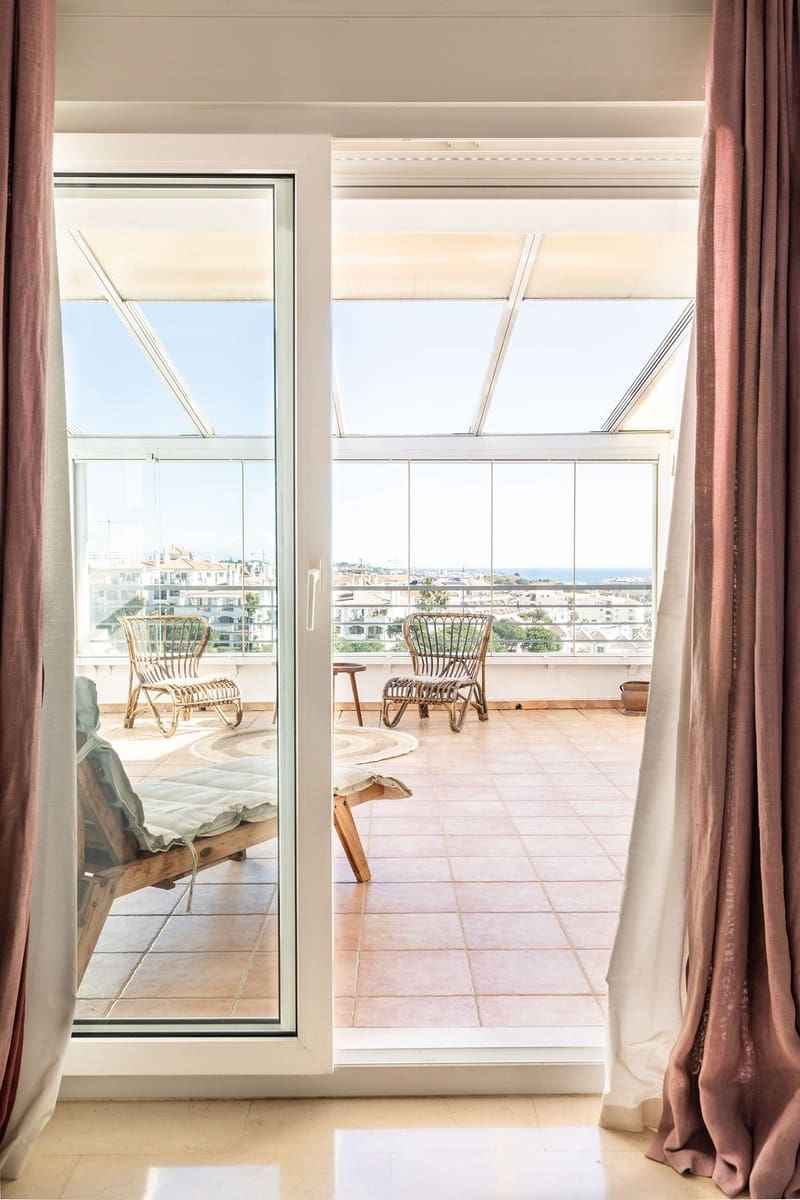 3 makuuhuone Huoneisto myytävänä paikassa Mijas Costa mukana uima-altaan - 495 000 € (Ref: 9609946)