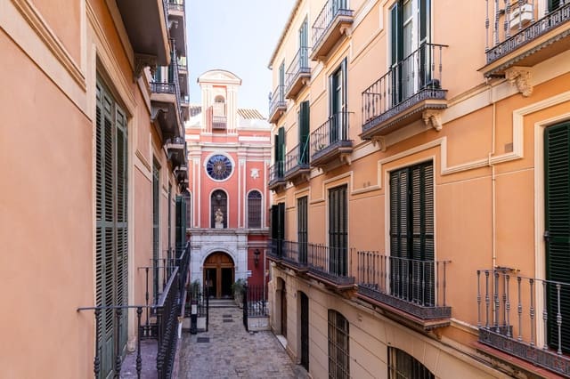 3 bedroom Apartment for sale in Centro Historico, Málaga city - € 850,000 (Ref: 9610107)