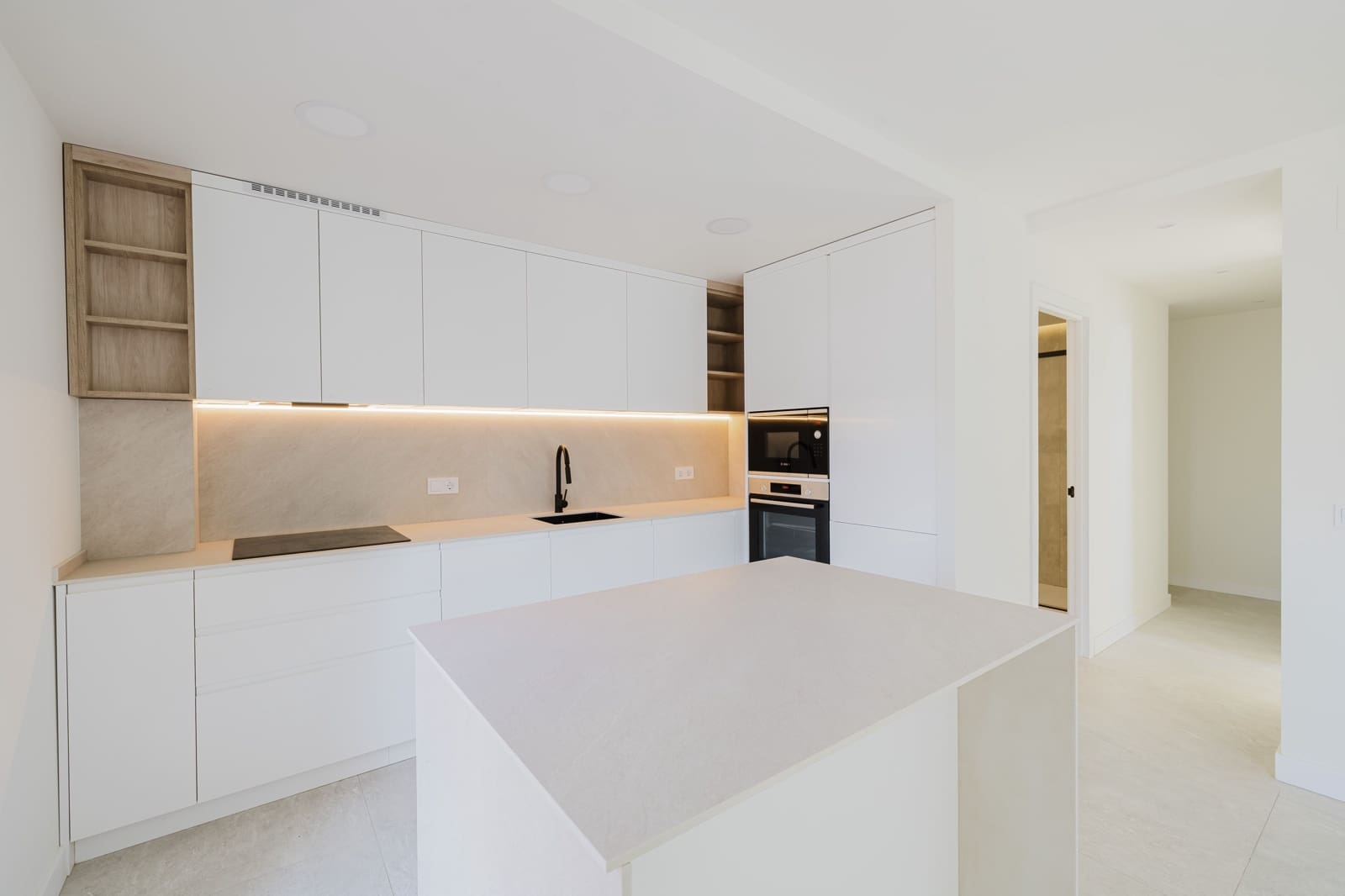 3 soveværelse Lejlighed til salg i Malaga by - € 890.000 (Ref: 9610350)