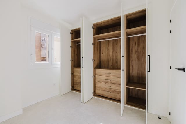 3 slaapkamer Appartement te koop in Málaga stad - € 890.000 (Ref: 9610350)