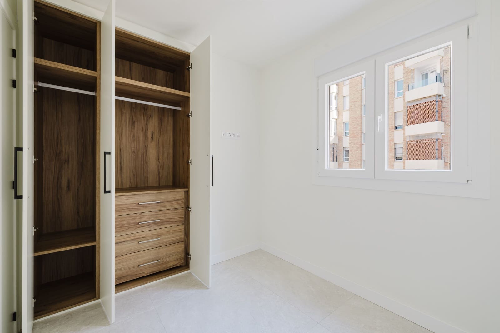 3 soveværelse Lejlighed til salg i Malaga by - € 890.000 (Ref: 9610350)