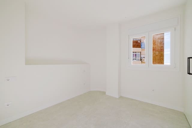 3 slaapkamer Appartement te koop in Málaga stad - € 890.000 (Ref: 9610350)