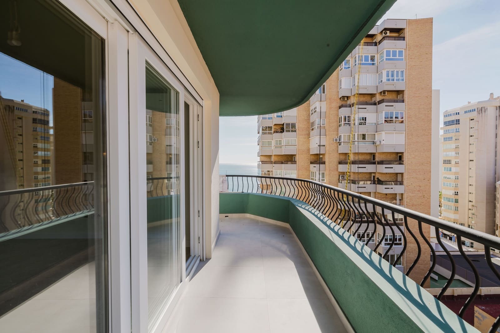 3 soveværelse Lejlighed til salg i Malaga by - € 890.000 (Ref: 9610350)