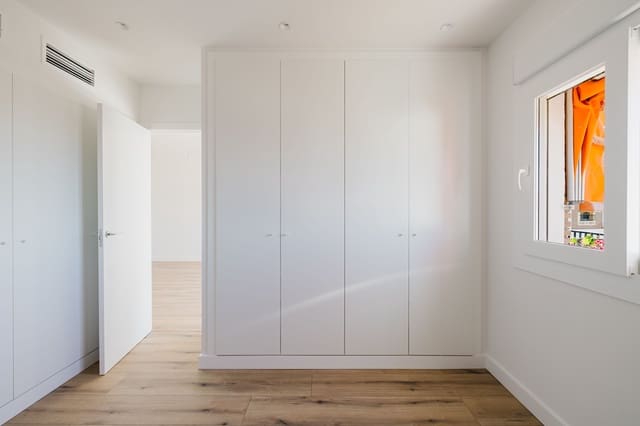 Apartamento de 2 habitaciones en Cerrado de Calderon, Málaga ciudad en venta - 440.000 € (Ref: 9612000)