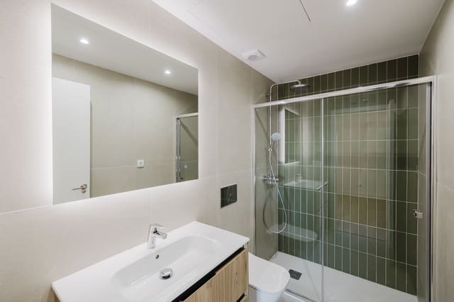 Apartamento de 2 habitaciones en Cerrado de Calderon, Málaga ciudad en venta - 440.000 € (Ref: 9612000)