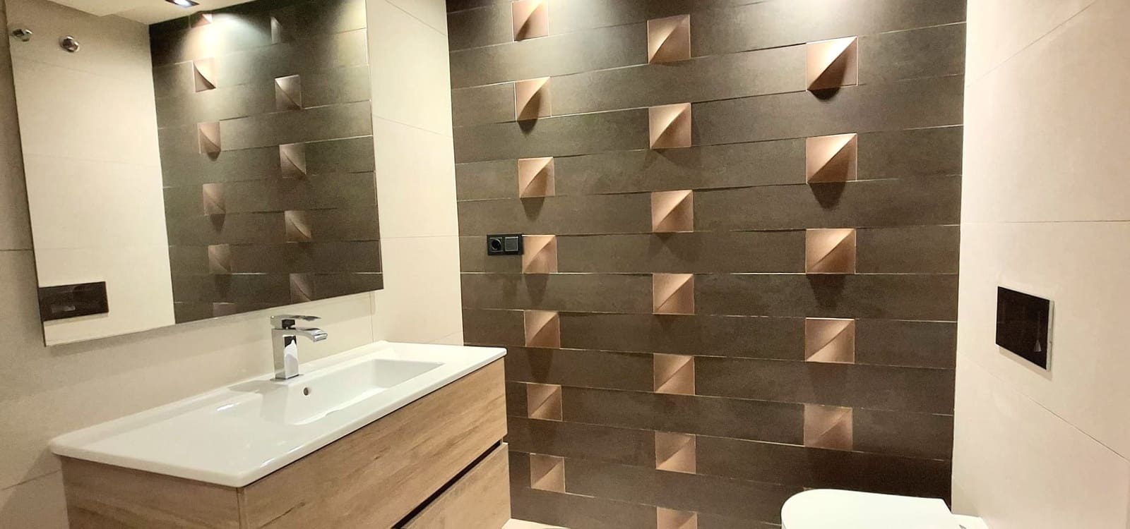 Apartamento de 2 habitaciones en Marbella en venta con piscina - 675.000 € (Ref: 9612001)