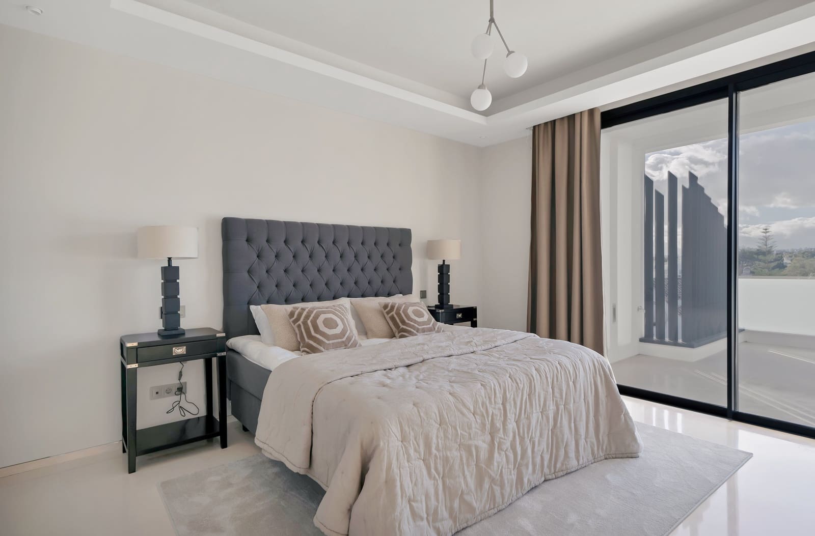 6 bedroom Villa for sale in Marbella with pool - € 3,950,000 (Ref: 9612002)