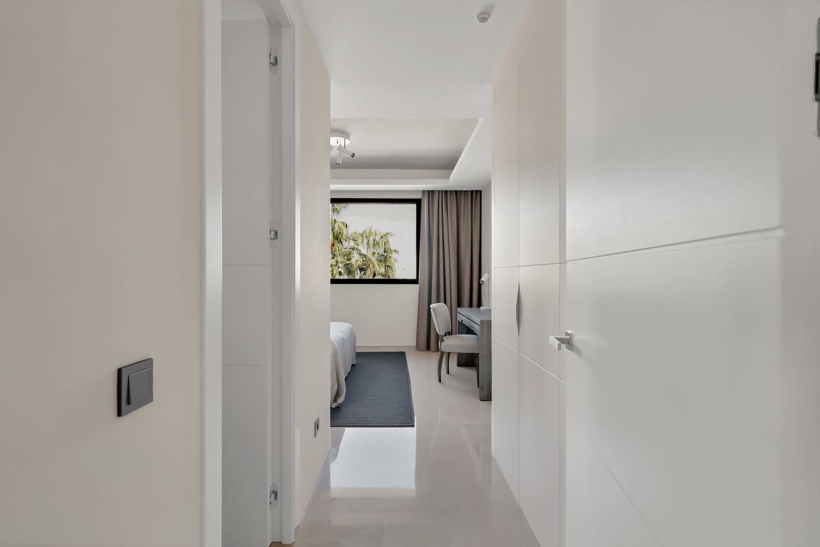 6 bedroom Villa for sale in Marbella with pool - € 3,950,000 (Ref: 9612002)