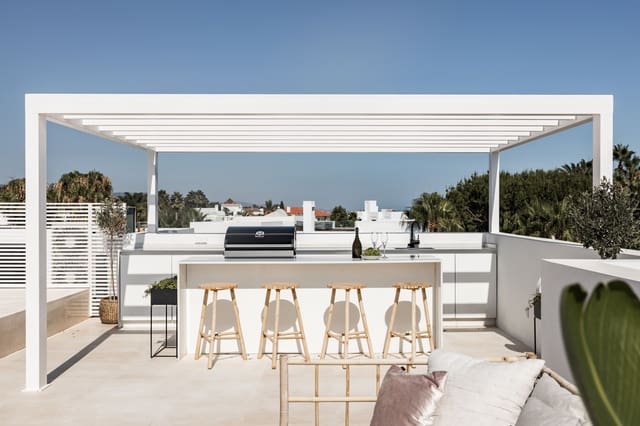 6 camera da letto Villa in vendita in Lomas De Marbella, Marbella con piscina - 3.950.000 € (Rif: 9612002)