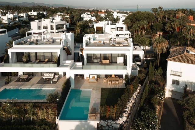 6 quarto Moradia para venda em Lomas De Marbella, Marbella com piscina - 3 950 000 € (Ref: 9612002)