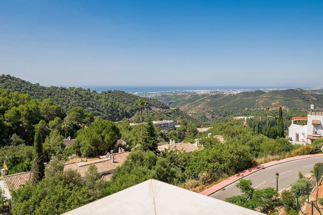 3 soveværelse Lejlighed til salg i Istán med swimmingpool - € 945.000 (Ref: 9614197)