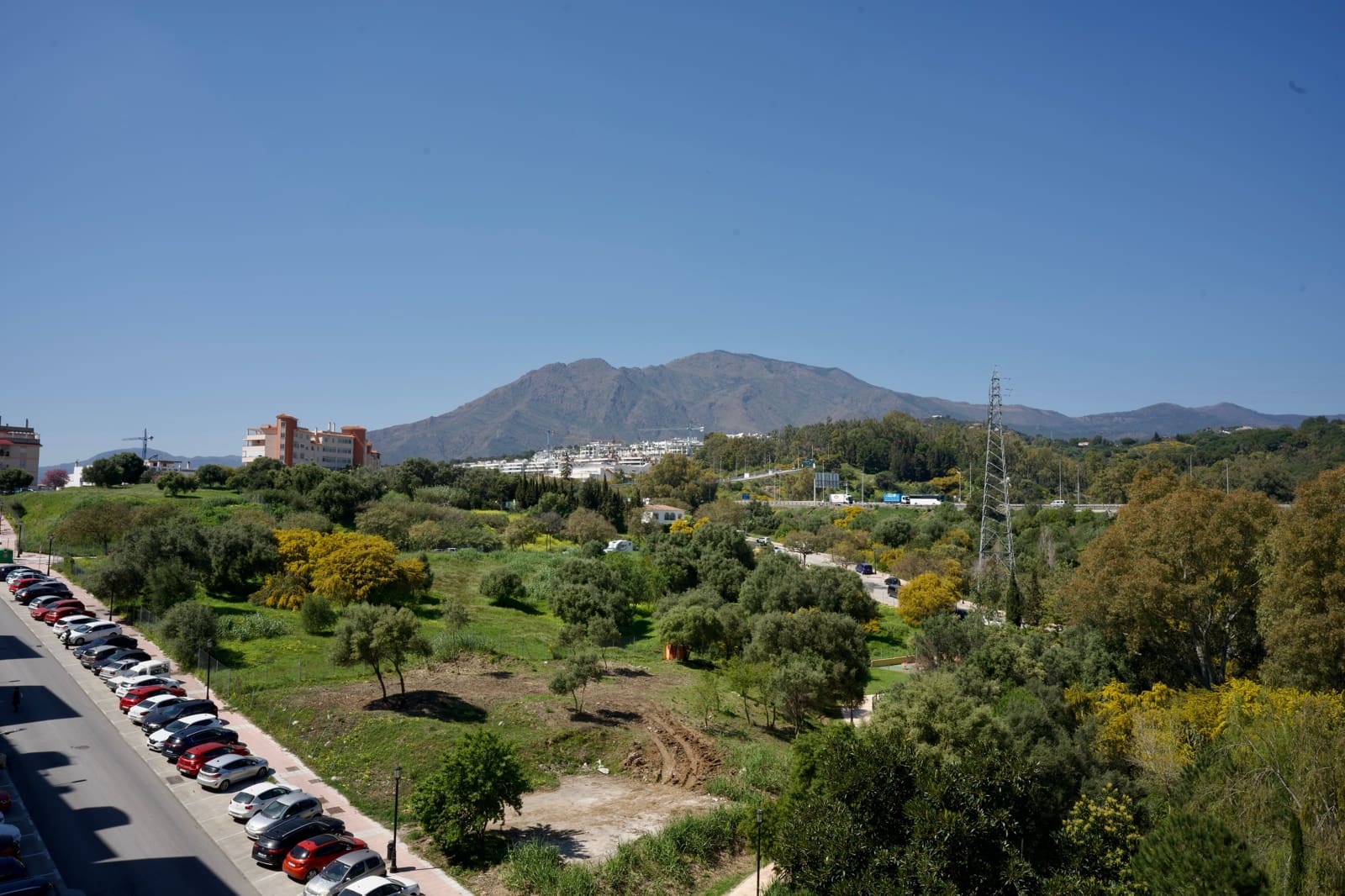 4 soveværelse Lejlighed til salg i Estepona med swimmingpool - € 695.000 (Ref: 9614536)