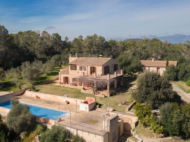 7 bedroom Villa for sale in Petra with pool - € 2,900,000 (Ref: 9618610)