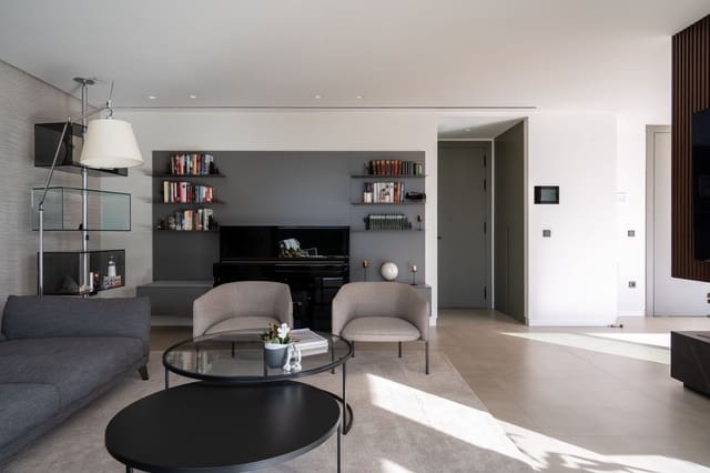 3 soveværelse Byhus til salg i El Limonar, Málaga by med swimmingpool - € 3.000.000 (Ref: 9618679)