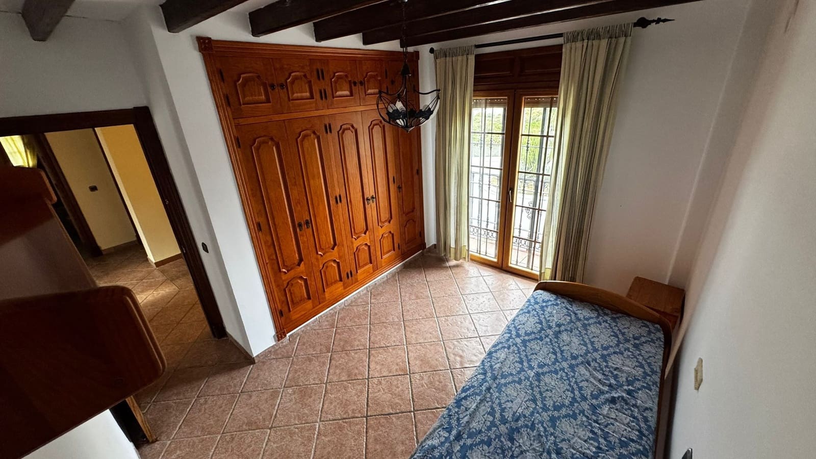 5 bedroom Villa for sale in Mijas Costa with pool - € 1,200,000 (Ref: 9624056)