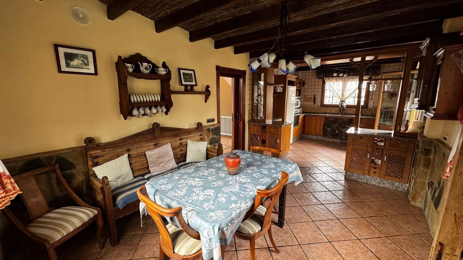 5 bedroom Villa for sale in Mijas Costa with pool - € 1,200,000 (Ref: 9624056)